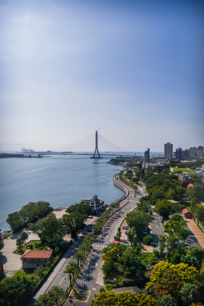 Строительство моста Даньцзян близко к завершению в Тайбэе