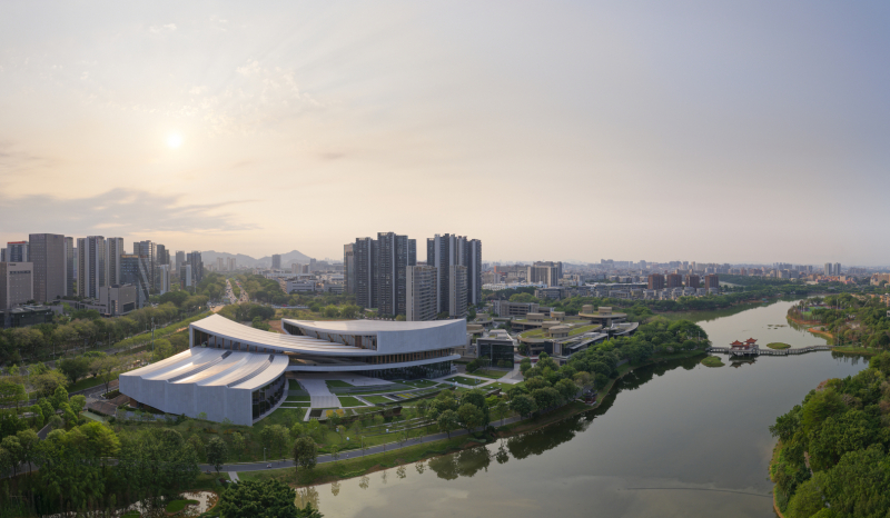 Выставочный центр ZHA's Songshan Lake открывается в Дунгуане, Китай