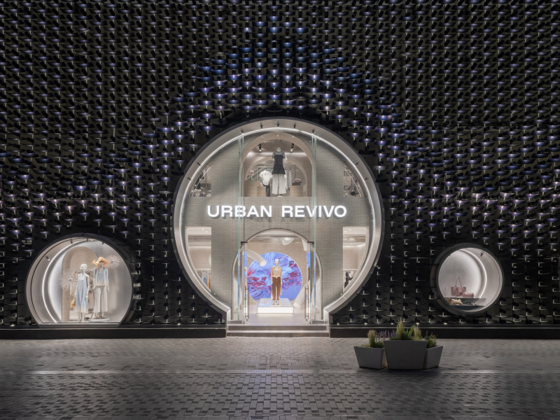 MVRDV обернуло в пекинскую черепицу флагманский магазин модной одежды