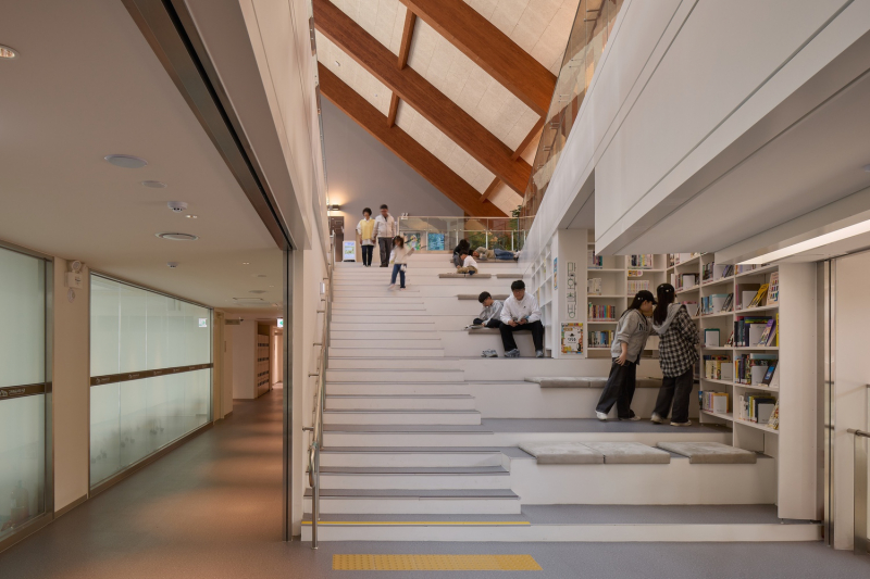 Библиотека Gochang Hwang Yunseok Library открыта для посетителей
